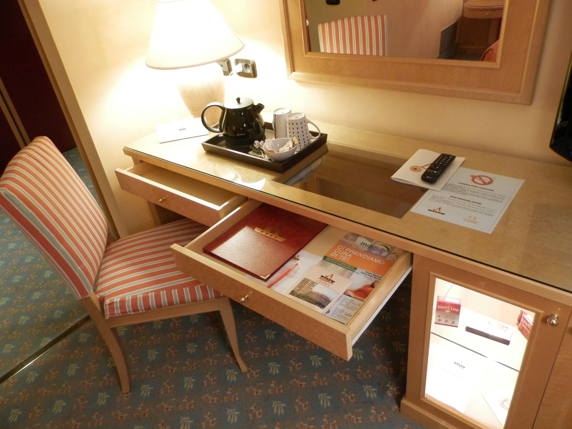 Agora' Palace Hotel Biella Esterno foto