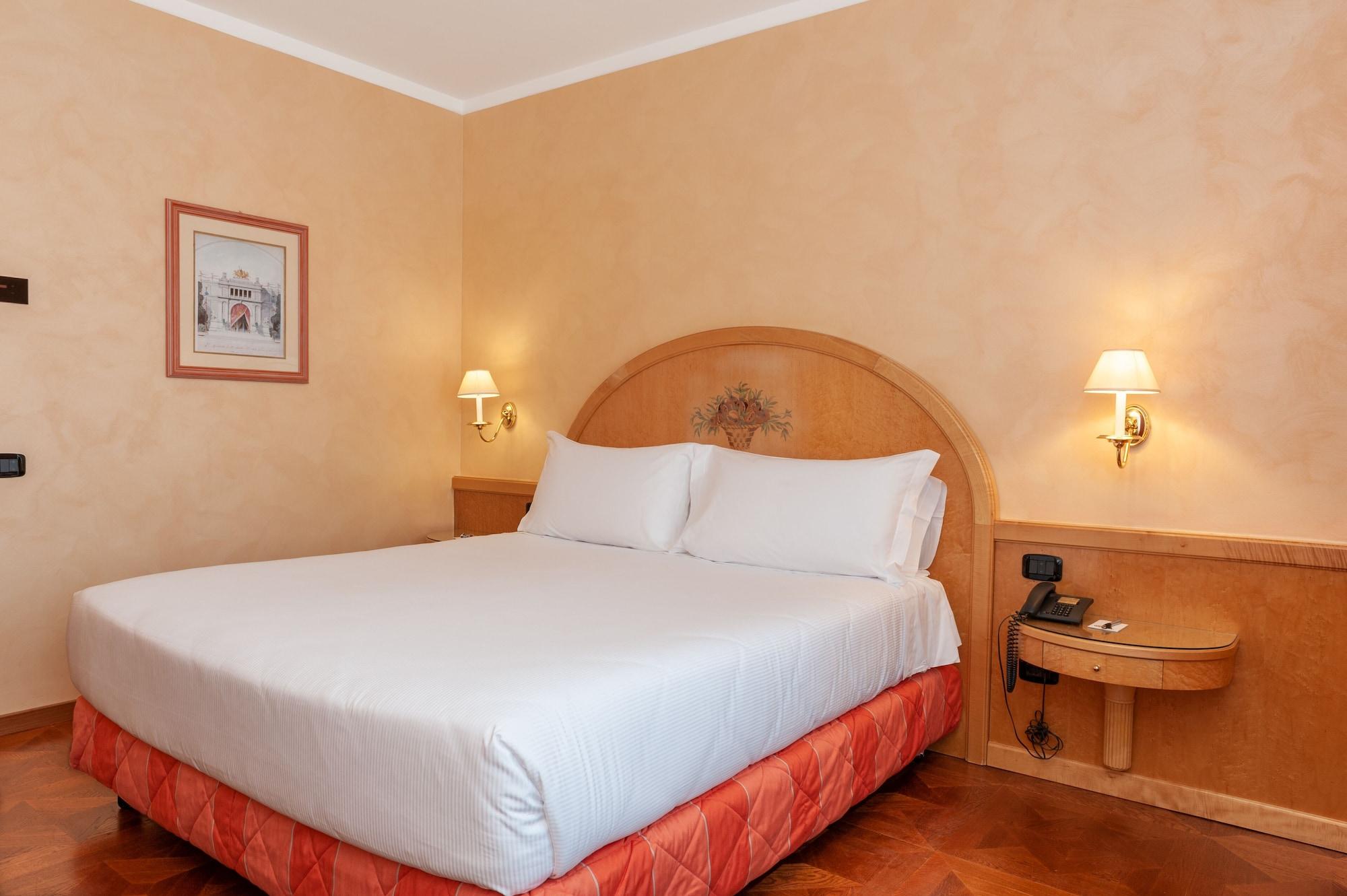 Agora' Palace Hotel Biella Esterno foto