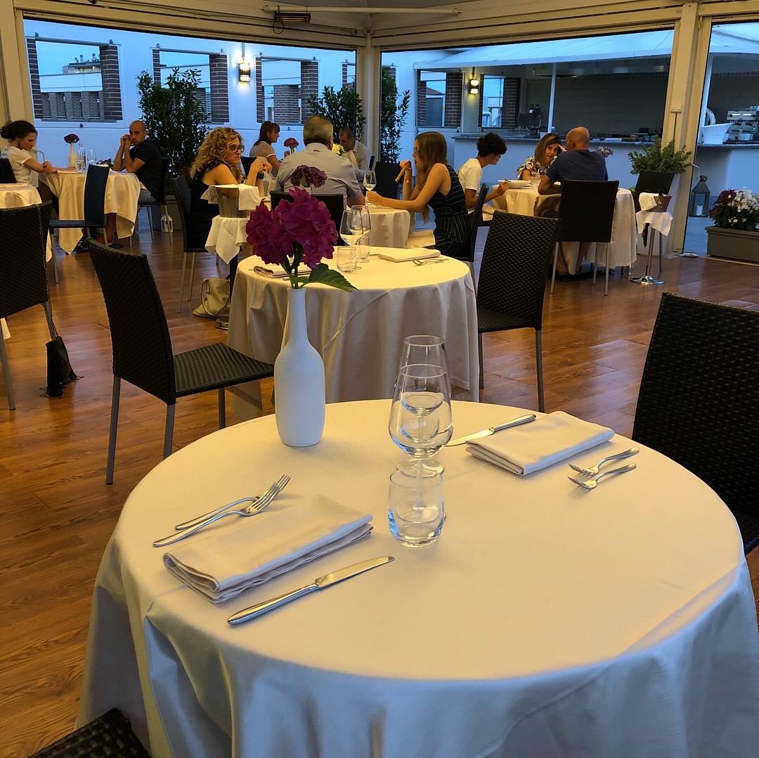 Agora' Palace Hotel Biella Esterno foto