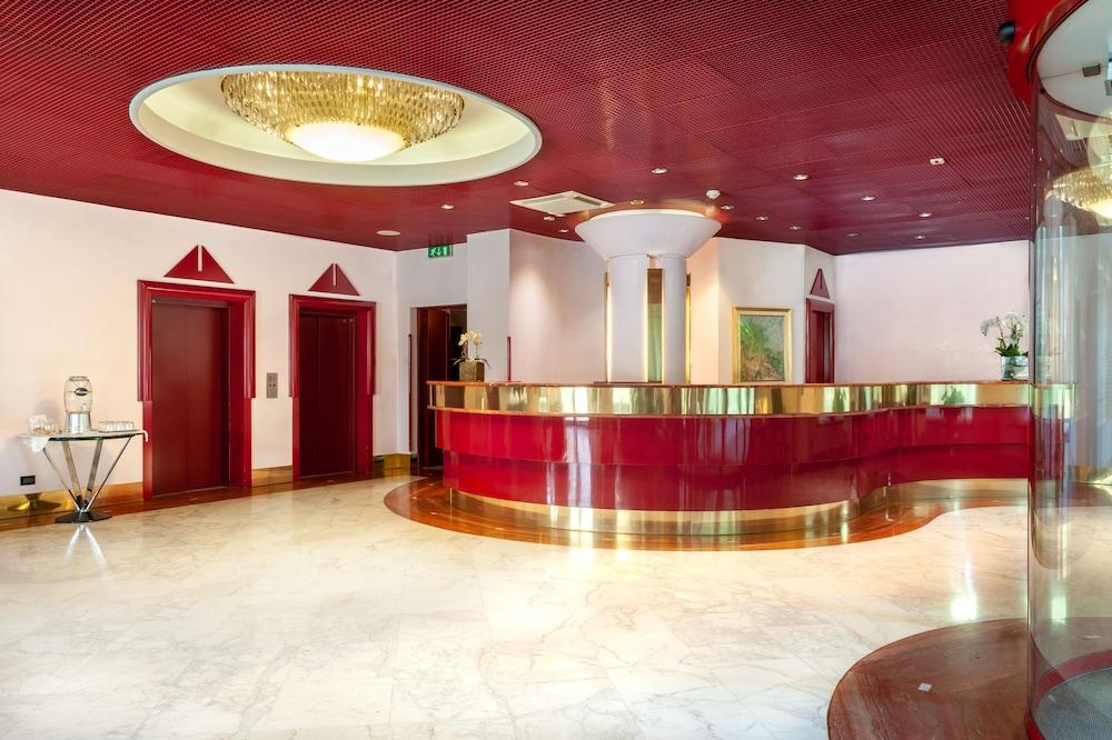 Agora' Palace Hotel Biella Esterno foto